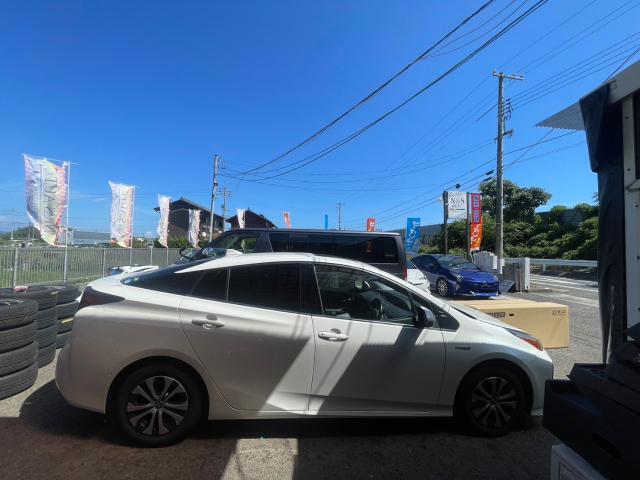 トヨタ 50系プリウス モデリスタエアロ 取付 ZVW51　岡山市東区