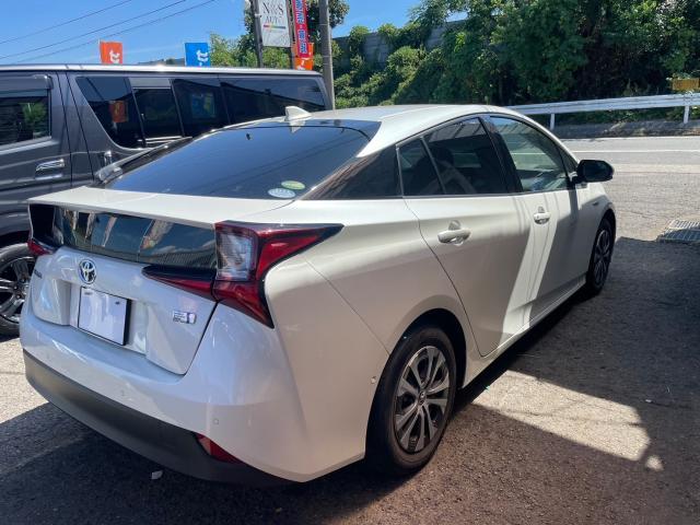 トヨタ 50系プリウス モデリスタエアロ 取付 ZVW51　岡山市東区