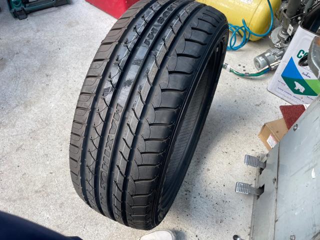 トヨタ 50系プリウス モデリスタ17inホイール交換 タイヤ交換 トヨタ 50系プリウス モデリスタ17inホイール交換 タイヤ交換