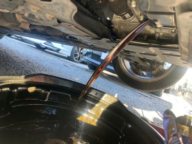 トヨタ　30系プリウス 　オイル、エレメント 交換　ZVW30　岡山市東区