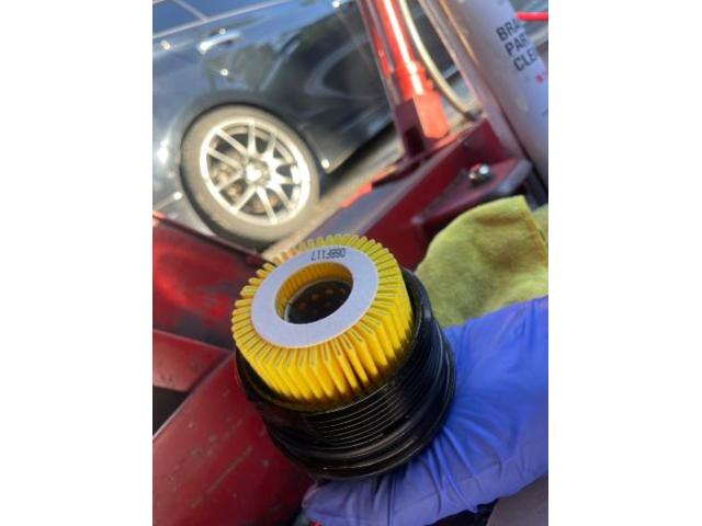 トヨタ　30系プリウス 　オイル、エレメント 交換　ZVW30　岡山市東区