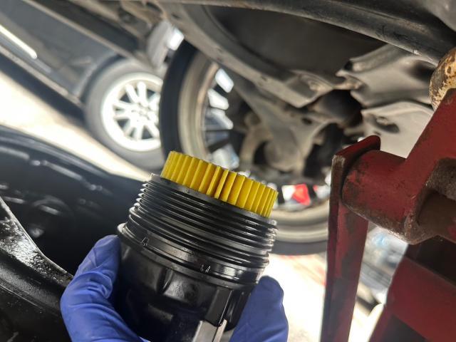 トヨタ クラウンアスリートHV フロントエンブレムリペア　スモークプロテクションフィルム施工　納車前点検　