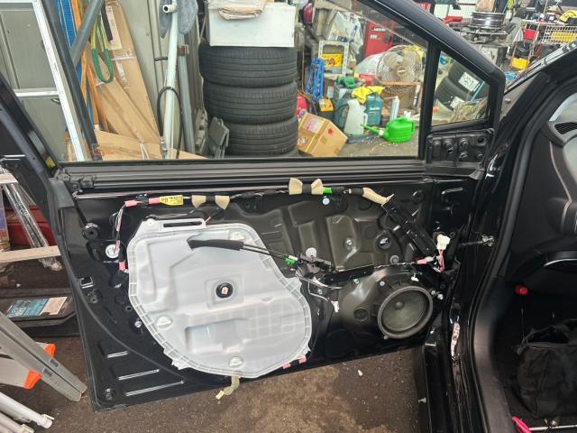 トヨタ 50系プリウス  純正オプション・リバース連動ミラー 取り付け取付 ZVW51　岡山市東区