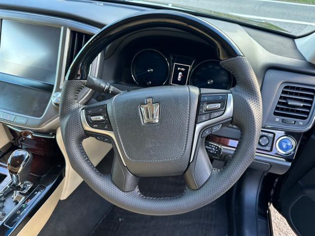 トヨタ　クラウンハイブリッド　モデリスタエアロ取付　社外コンビステアリング取替　　AWS210　岡山市東区