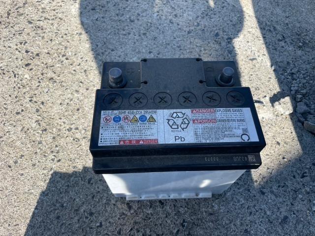 トヨタ　50系プリウス 　補機バッテリー　交換　ZVW55　岡山市東区