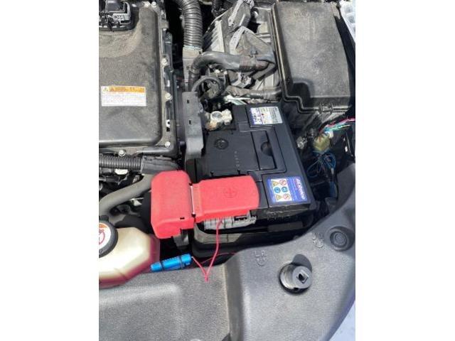 トヨタ　50系プリウス 　補機バッテリー　交換　ZVW50　岡山市東区