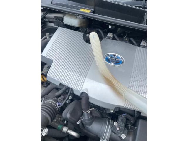 トヨタ　50系プリウス 　納車前点検　AIR字光式ナンバー灯 取付　フロントタイヤ2本 交換　ZVW51　岡山市東区