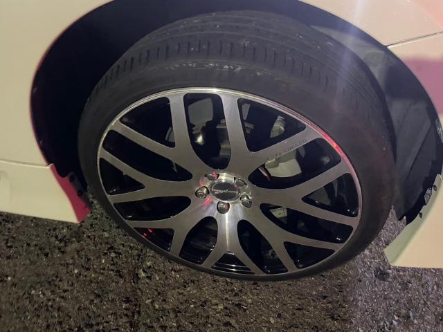 トヨタ　50系プリウス 　納車前点検　AIR字光式ナンバー灯 取付　フロントタイヤ2本 交換　ZVW51　岡山市東区