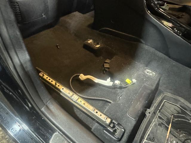 トヨタ　50系プリウス 　シートレール　交換　ZVW51　岡山市東区