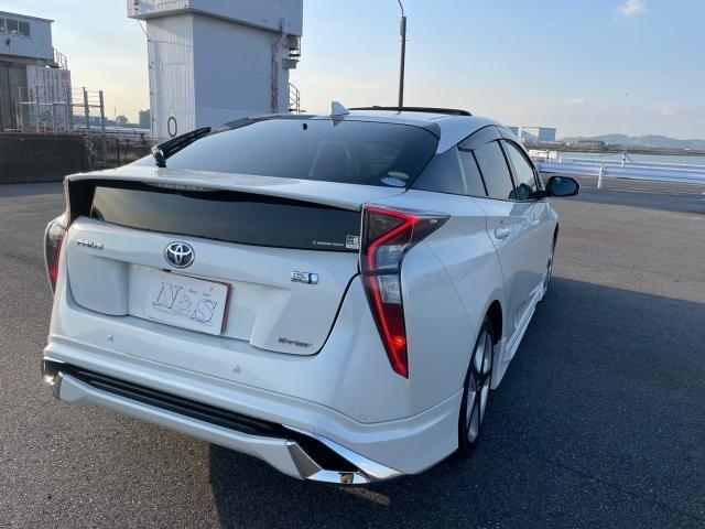 トヨタ　50系プリウス 　15インチホイール→17インチツーリングホイール交換　ZVW55　岡山市東区