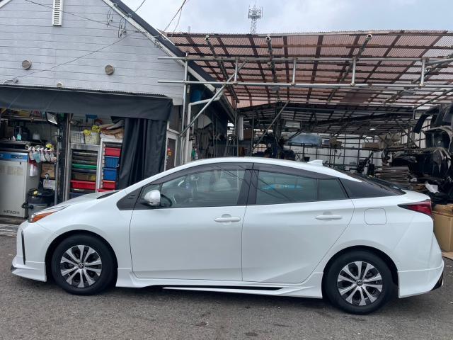 トヨタ　50系プリウス 　15inホイール→18inホイール　交換　ZVW51　岡山市東区