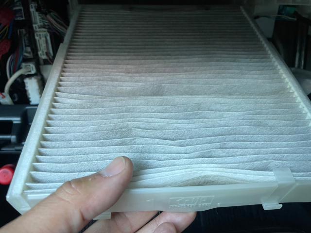 トヨタ　50系プリウス 　ワイパーゴム、エアコンフィルター　交換　ZVW51　岡山市東区