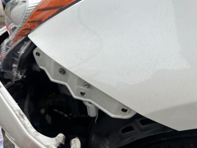 トヨタ　50系プリウス 　バンパーサポート左 交換　オイル、エレメント　ワイパーゴム　交換　ZVW51　岡山市東区