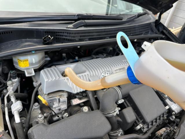 トヨタ　30系プリウス 　オイル　エレメント　交換　ZVW30　岡山市東区