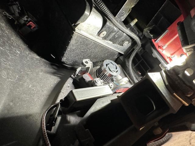 トヨタ 50系プリウス  fclツインカラーチェンジLEDフォグバルブ取付 　ZVW51　岡山市東区