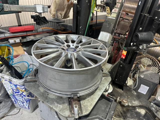 メルセデス・ベンツ　Ｃクラススポーツクーペ　新品タイヤ NANKANG4本交換　205340C　岡山市東区