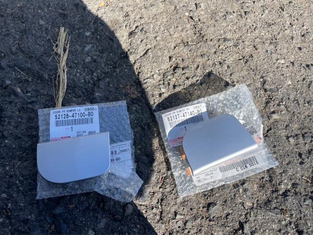 トヨタ　30系プリウス 　サイドステップ左右トヨタオプションに交換、牽引フックカバーLEDから純正戻し　ZVW30　岡山市東区