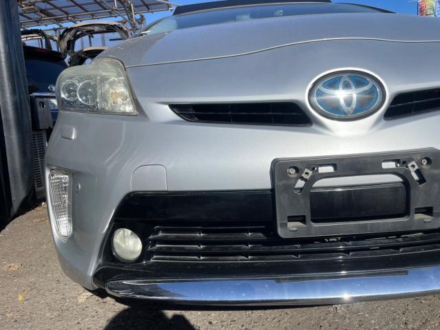 トヨタ　30系プリウス 　サイドステップ左右トヨタオプションに交換、牽引フックカバーLEDから純正戻し　ZVW30　岡山市東区