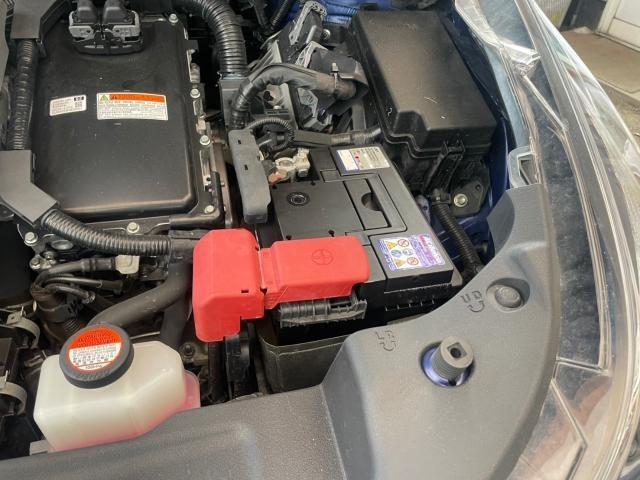 トヨタ　50プリウス　納車前点検　補機バッテリー交換　ZVW55　岡山市東区