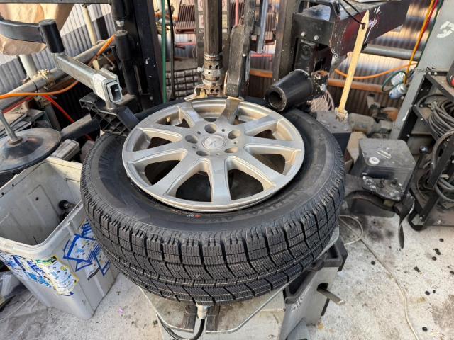 ホンダ　ステップワゴンスパーダ　ホイール持ち込み　スタッドレスタイヤ 脱着 組替え 交換　RP8　岡山市東区