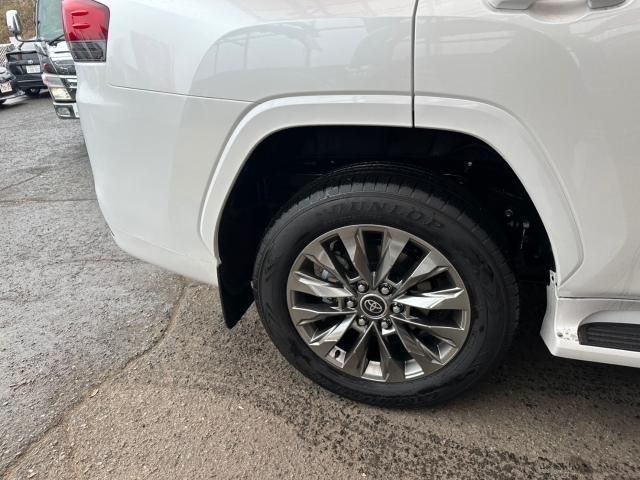 トヨタ　ランドクルーザー300系　モデリスタエアロキット取付、モデリスタフェンダーガーニッシュ取付、モデリスタマフラーカッター取付、モデリスタリアスポイラー取付　FJA300W　岡山市東区