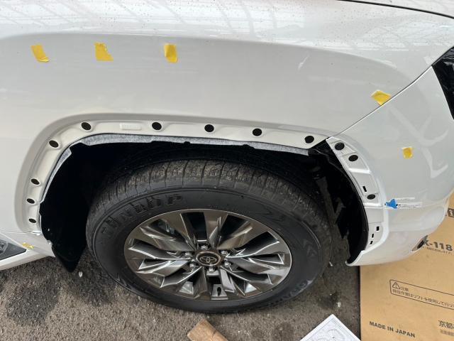 トヨタ　ランドクルーザー300系　モデリスタエアロキット取付、モデリスタフェンダーガーニッシュ取付、モデリスタマフラーカッター取付、モデリスタリアスポイラー取付　FJA300W　岡山市東区