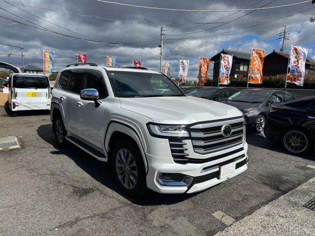 トヨタ　ランドクルーザー300系　モデリスタエアロキット取付、モデリスタフェンダーガーニッシュ取付、モデリスタマフラーカッター取付、モデリスタリアスポイラー取付　FJA300W　岡山市東区