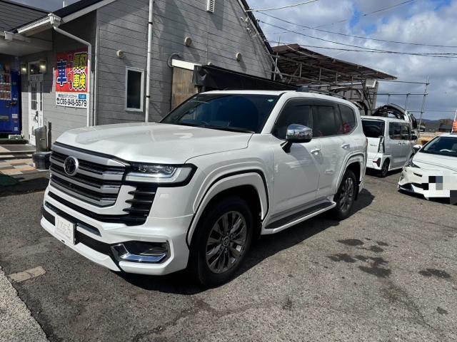 トヨタ　ランドクルーザー300系　モデリスタエアロキット取付、モデリスタフェンダーガーニッシュ取付、モデリスタマフラーカッター取付、モデリスタリアスポイラー取付　FJA300W　岡山市東区