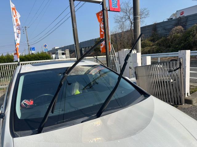 トヨタ　50プリウス 　オイル、エレメント、フロントワイパーゴム　交換　ZVW51　岡山市東区