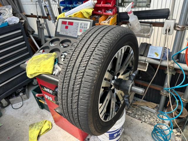 三菱　デリカＤ：５　スタッドレスタイヤ&rarr;サマータイヤ交換　CV1W　岡山市東区