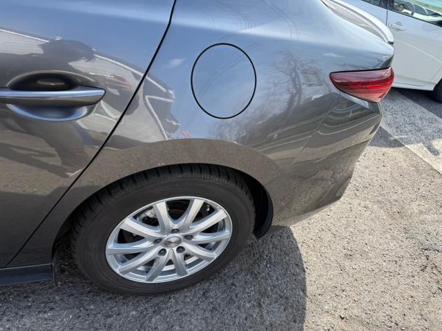 マツダ　ＭＡＺＤＡ３セダン　スタッドレス&rarr;ラジアルタイヤに交換４本、社外ホイール持ち込み 組み換え交換　BP8P　岡山市東区