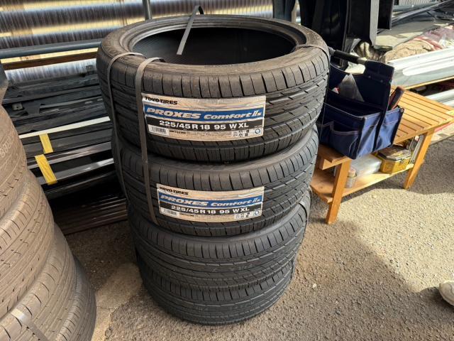 マツダ　ＭＡＺＤＡ３セダン　スタッドレス&rarr;ラジアルタイヤに交換４本、社外ホイール持ち込み 組み換え交換　BP8P　岡山市東区