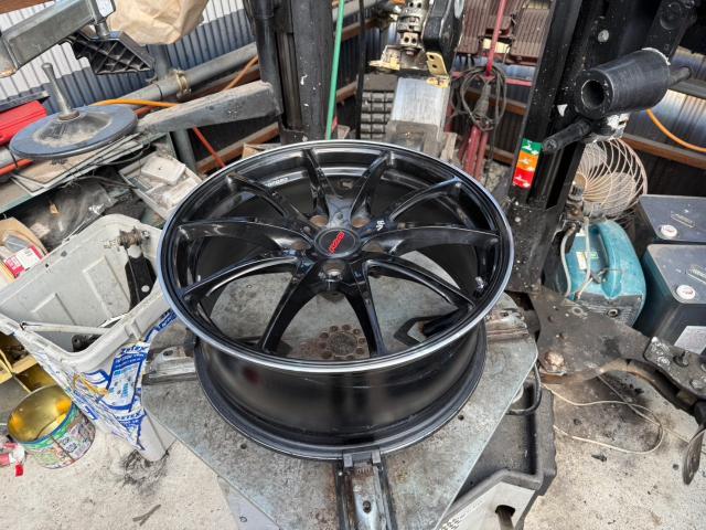 マツダ　ＭＡＺＤＡ３セダン　スタッドレス&rarr;ラジアルタイヤに交換４本、社外ホイール持ち込み 組み換え交換　BP8P　岡山市東区