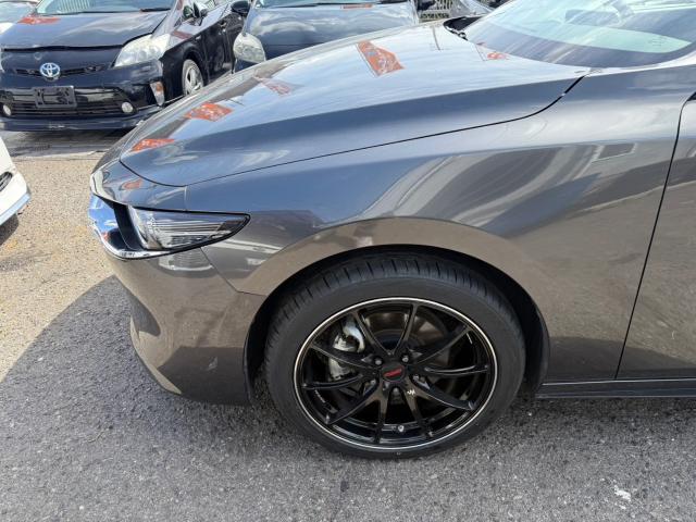 マツダ　ＭＡＺＤＡ３セダン　スタッドレス&rarr;ラジアルタイヤに交換４本、社外ホイール持ち込み 組み換え交換　BP8P　岡山市東区