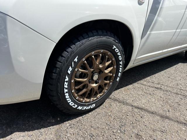 トヨタ　サクシードバン　ホイール交換　TOYO 新品ブロックタイヤ　NCP160V　岡山市東区
