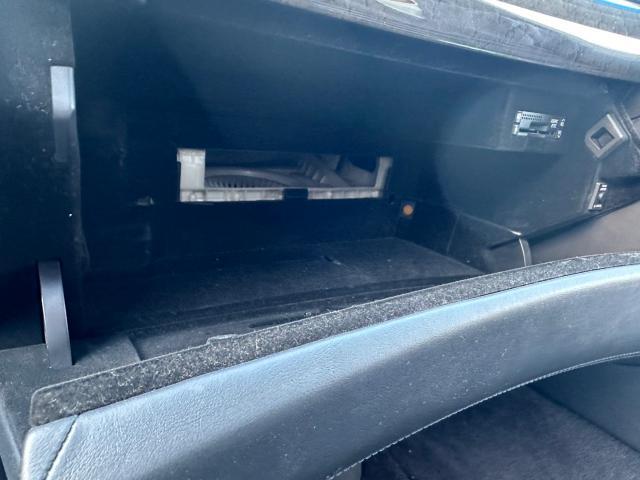 レクサス　ＬＳ　エアコンフィルター交換　UVF46　岡山市東区