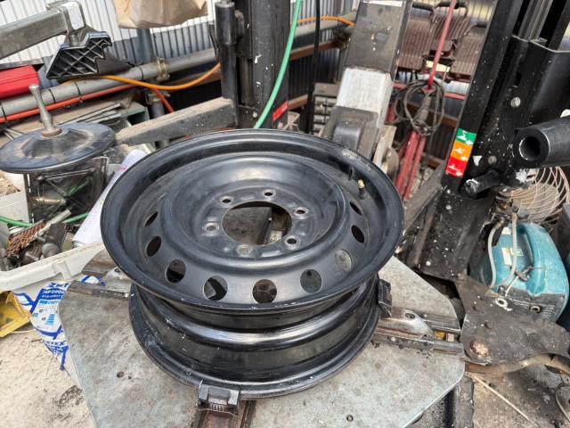 トヨタ　レジアスエースバン　スタッドレスタイヤ→ノーマルタイヤ　交換　TRH201V　岡山市東区