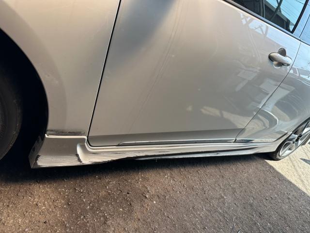 トヨタ　50プリウス 　モデリスタエアロ交換、ホイール交換　18インチホイール取り付け　ZVW50　岡山市東区