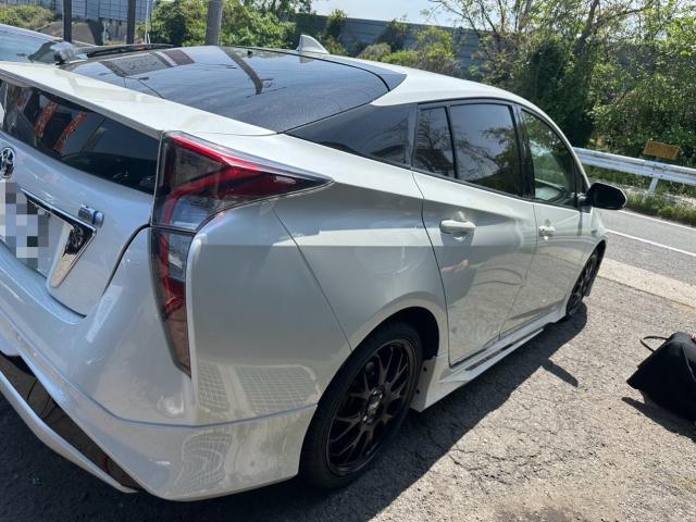 トヨタ　50プリウス 　モデリスタエアロ交換、ホイール交換　18インチホイール取り付け　ZVW50　岡山市東区
