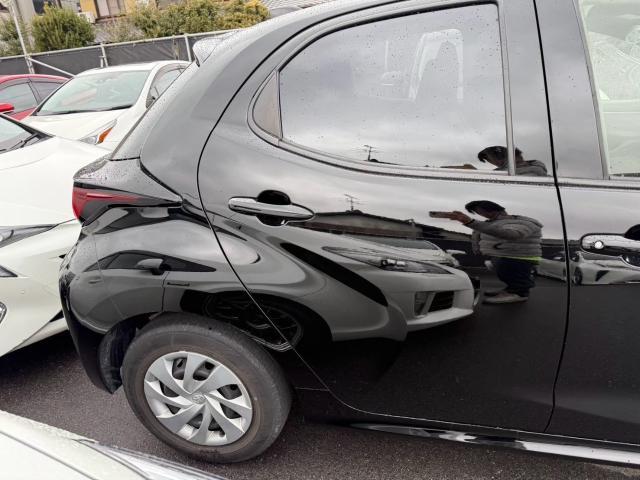 トヨタ　ヤリス　リアドア左右　バックドア　リペア　KSP210　岡山市東区