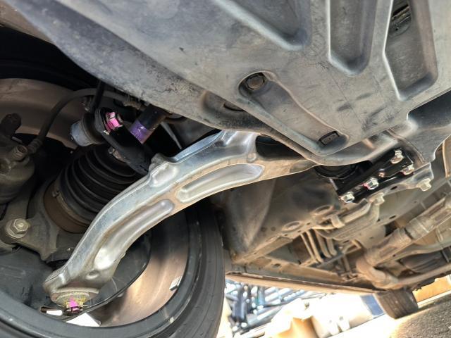 ホンダ　オデッセイ　オイル交換　ロアアーム左右交換　RC4【岡山県岡山市　東区・中区・北区・赤磐市・瀬戸内市で持込でのタイヤ交換・ドライブレコーダー・ナビ等のパーツ取付・カスタムの事ならエヌアンドエスオートへお任せ】下さい！】