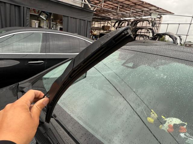 トヨタ　プリウス 　タイヤ4本 交換　ワイパー交換　ZVW55【岡山県岡山市　東区・中区・北区・赤磐市・瀬戸内市で持込でのタイヤ交換・ドライブレコーダー・ナビ等のパーツ取付・カスタムの事ならエヌアンドエスオートへお任せ】下さい！】