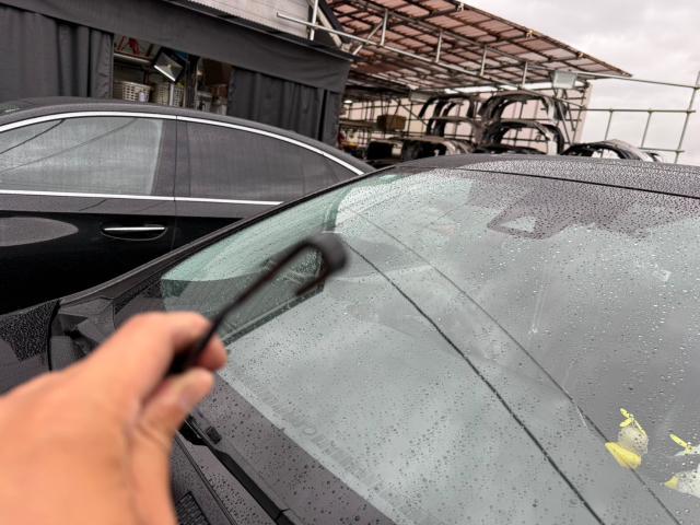 トヨタ　プリウス 　タイヤ4本 交換　ワイパー交換　ZVW55【岡山県岡山市　東区・中区・北区・赤磐市・瀬戸内市で持込でのタイヤ交換・ドライブレコーダー・ナビ等のパーツ取付・カスタムの事ならエヌアンドエスオートへお任せ】下さい！】