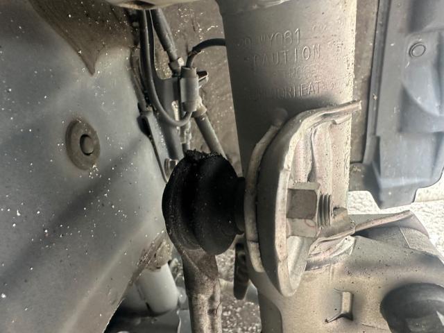 トヨタ　30プリウス　スタビリンク左右交換　タイヤ交換4本　ZVW30【岡山県岡山市　東区・中区・北区・赤磐市・瀬戸内市で持込でのタイヤ交換・ドライブレコーダー・ナビ等のパーツ取付・カスタムの事ならエヌアンドエスオートへお任せ】下さい！】