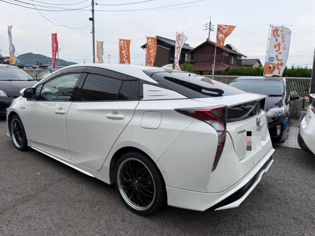 トヨタ　50プリウス 　17in→18inホイール　交換　ZVW51【岡山県岡山市　東区・中区・北区・赤磐市・瀬戸内市で持込でのタイヤ交換・ドライブレコーダー・ナビ等のパーツ取付・カスタムの事ならエヌアンドエスオートへお任せ】下さい！】