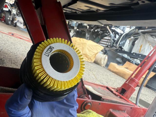 トヨタ　30プリウス　納車前点検　ZVW30【岡山県岡山市　東区・中区・北区・赤磐市・瀬戸内市で持込でのタイヤ交換・ドライブレコーダー・ナビ等のパーツ取付・カスタムの事ならエヌアンドエスオートへお任せ】下さい！】