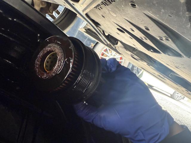 トヨタ　クラウンハイブリッド　納車前点検　AWS210【岡山県岡山市　東区・中区・北区・赤磐市・瀬戸内市で持込でのタイヤ交換・ドライブレコーダー・ナビ等のパーツ取付・カスタムの事ならエヌアンドエスオートへお任せ】下さい！】