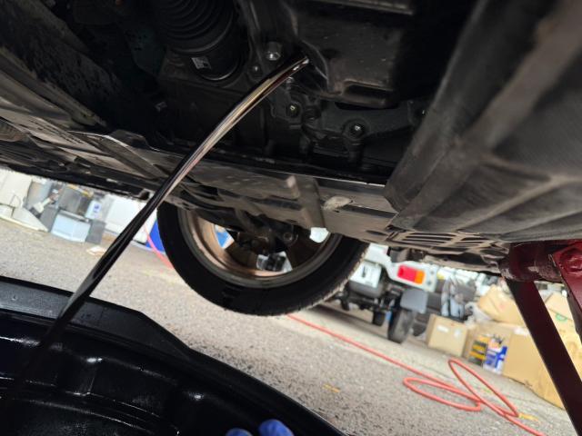 トヨタ　30プリウス　納車前点検　ZVW30【岡山県岡山市　東区・中区・北区・赤磐市・瀬戸内市で持込でのタイヤ交換・ドライブレコーダー・ナビ等のパーツ取付・カスタムの事ならエヌアンドエスオートへお任せ】下さい！】