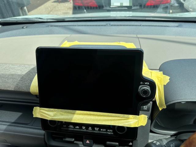 トヨタ　シエンタ　テレビキット取付　MXPL10G【岡山県岡山市　東区・中区・北区・赤磐市・瀬戸内市で持込でのタイヤ交換・ドライブレコーダー・ナビ等のパーツ取付・カスタムの事ならエヌアンドエスオートへお任せ】下さい！】