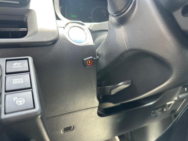 トヨタ　シエンタ　テレビキット取付　MXPL10G【岡山県岡山市　東区・中区・北区・赤磐市・瀬戸内市で持込でのタイヤ交換・ドライブレコーダー・ナビ等のパーツ取付・カスタムの事ならエヌアンドエスオートへお任せ】下さい！】